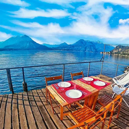 Holiday home Pieds Dans L'eau *
